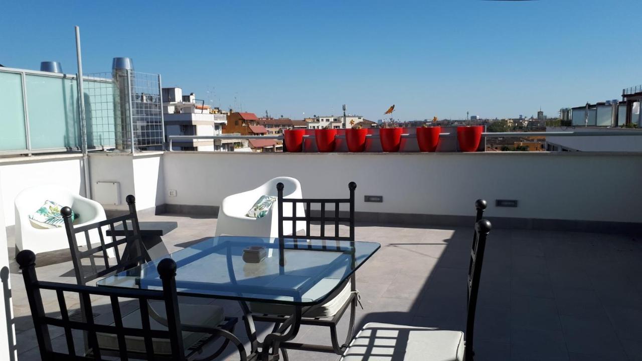 Penthouse 41 In Trastevere With Big Terrace Rzym Zewnętrze zdjęcie