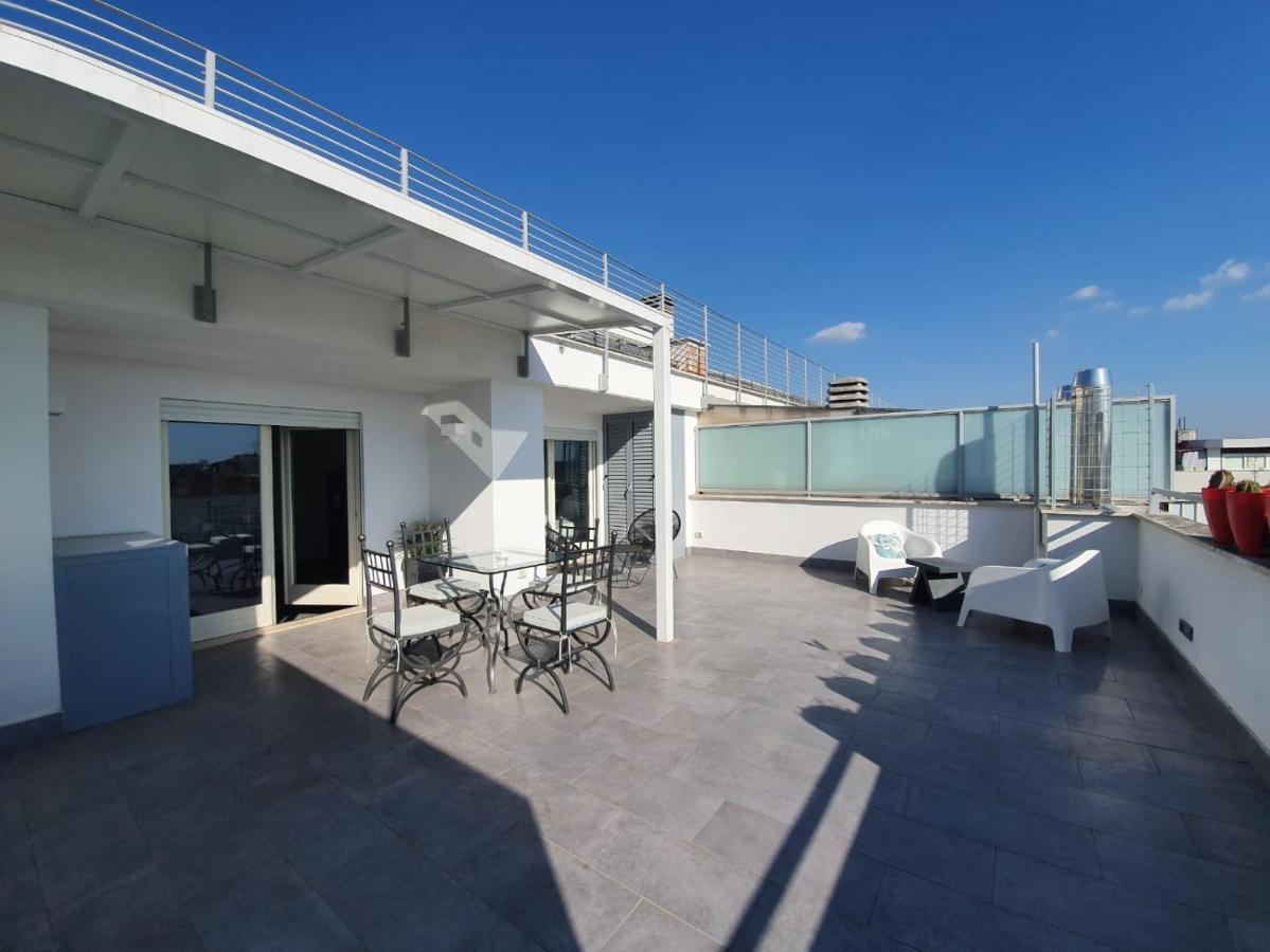Penthouse 41 In Trastevere With Big Terrace Rzym Zewnętrze zdjęcie